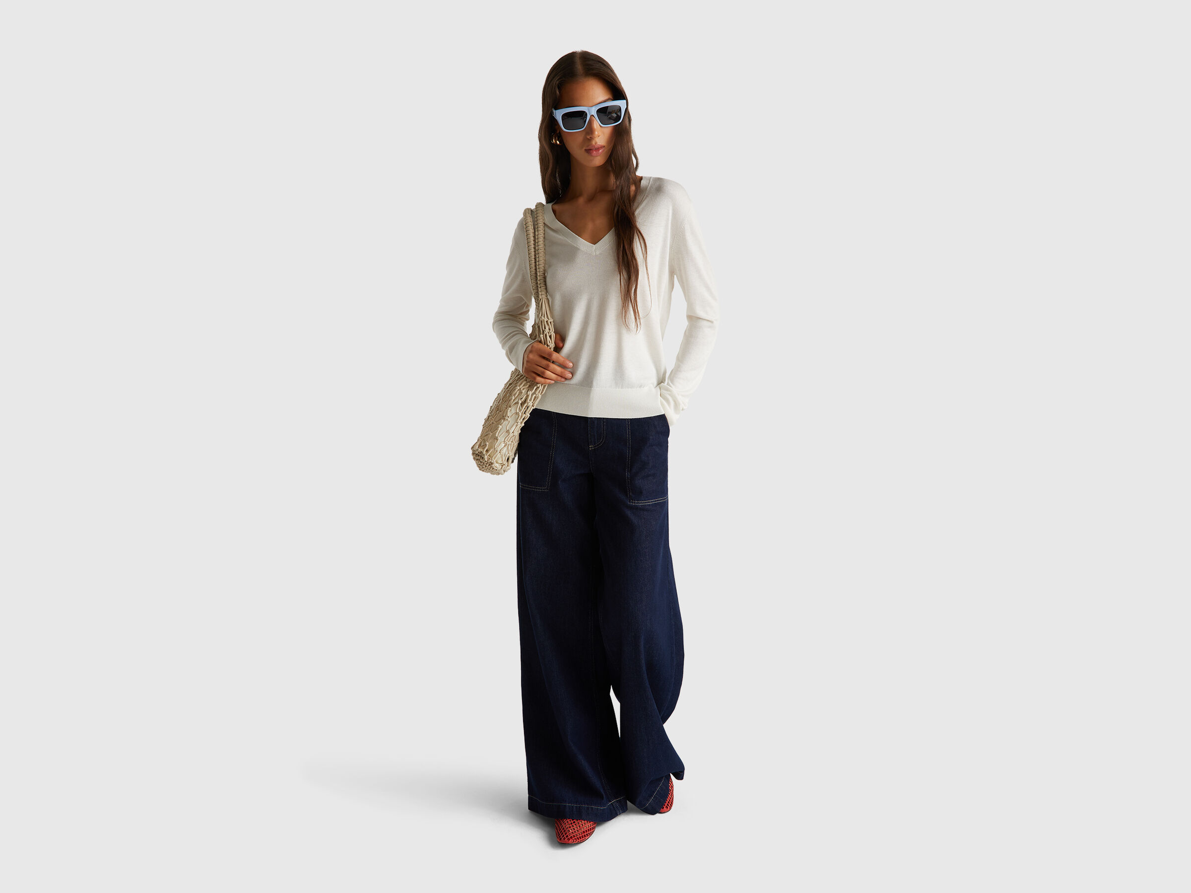 V NECK SWEATER L/S Women image number 3